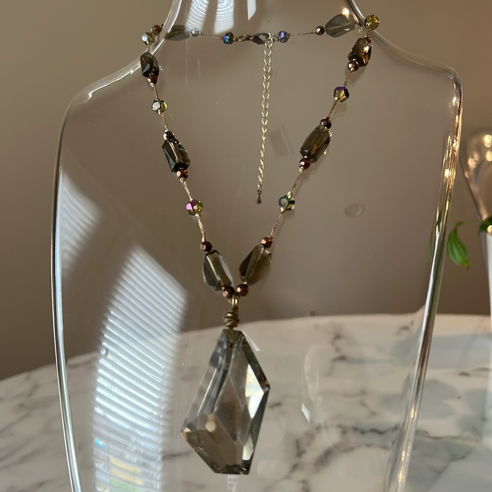 Premier Designs Iridescent Prism Necklace & Bracelet - Picture 2 of 6